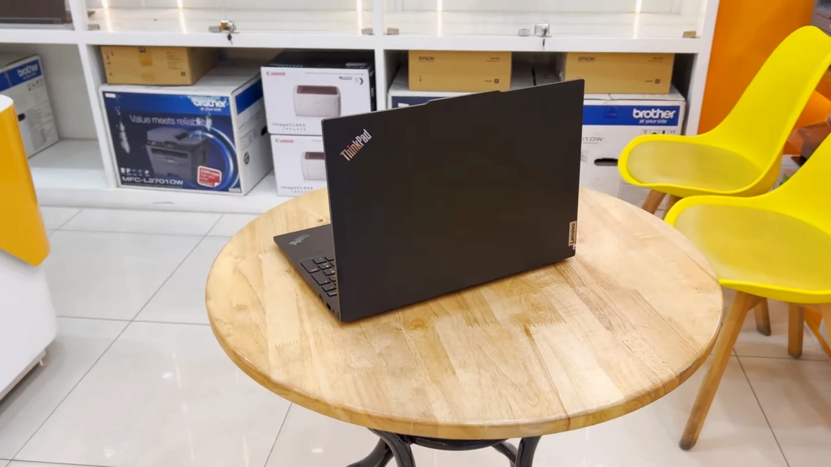 لپ تاپ لنوو 16 اینچی مدل ThinkPad E16-AC