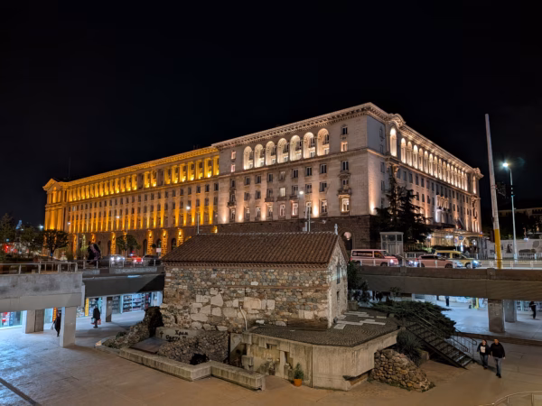 Google Pixel 9a camera in night 2