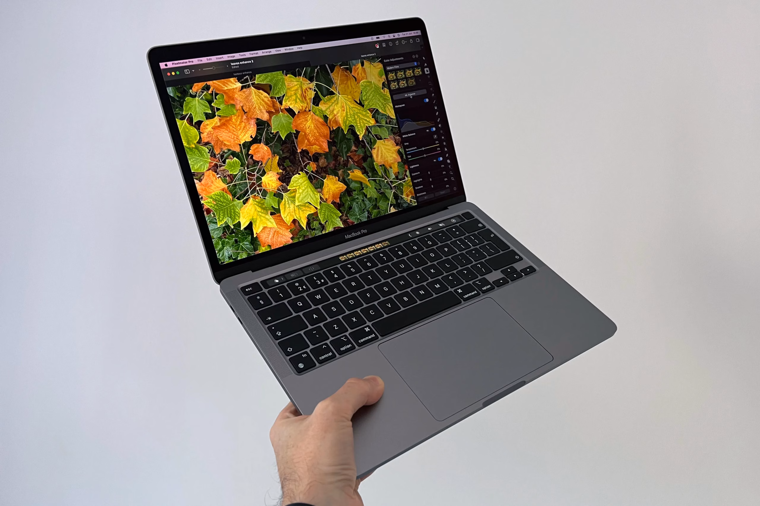 تفاوت مک بوک ایر M2 و پرو M2 برای کاربران مختلف