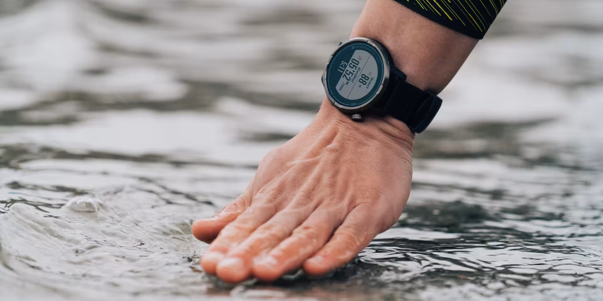 ساعت جی پی اس دار هوشمند