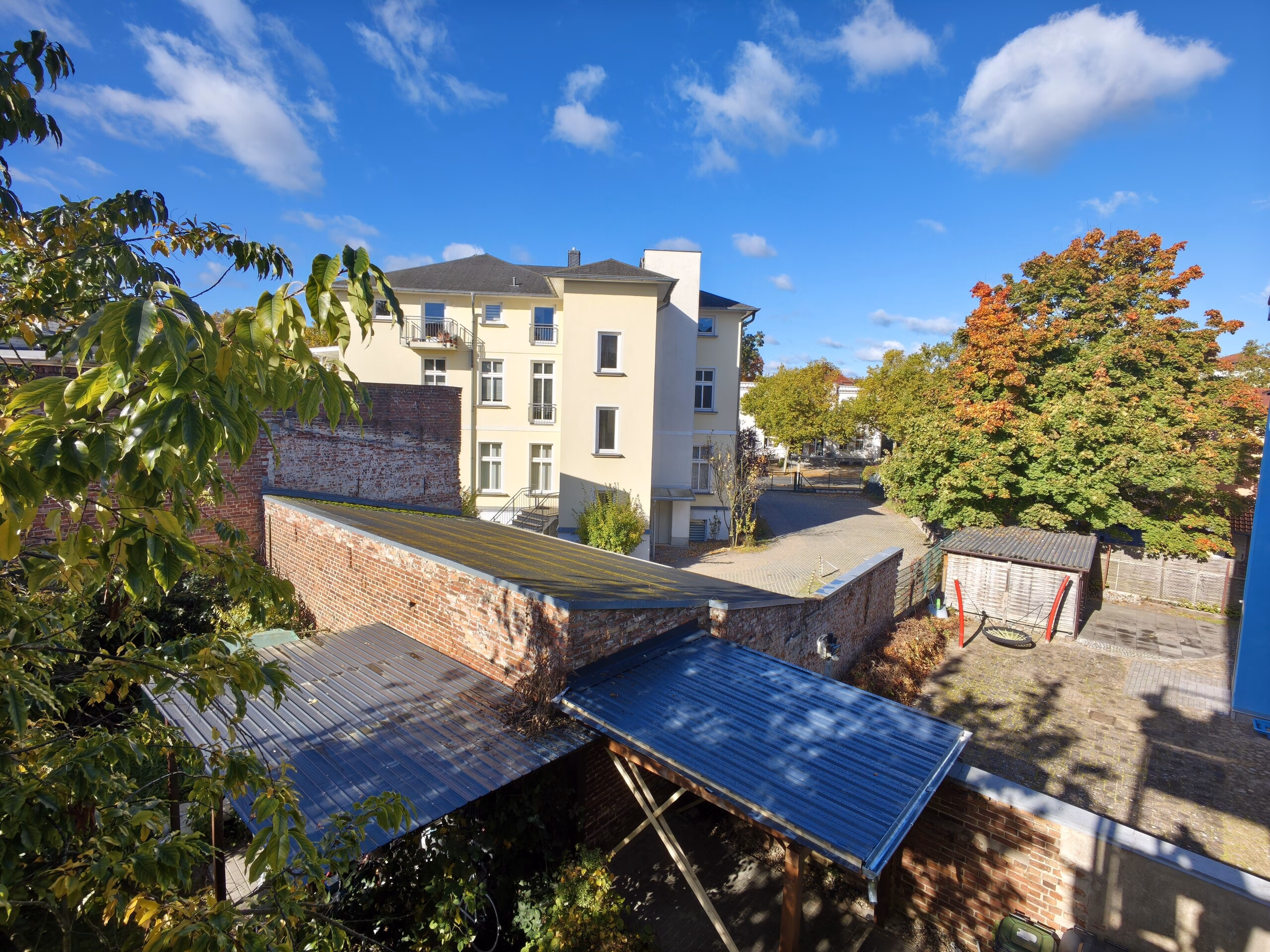 زوم0.7x دوربین گوشی شیائومی ۱۷ پرو