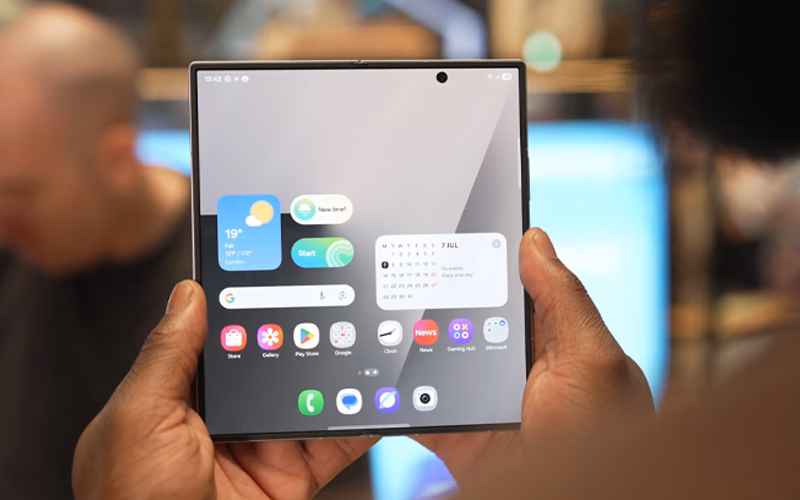 همه خبرها و شایعات از زد فلیپ ۸ 5 صفحه نمایش Galaxy Z Fold 8