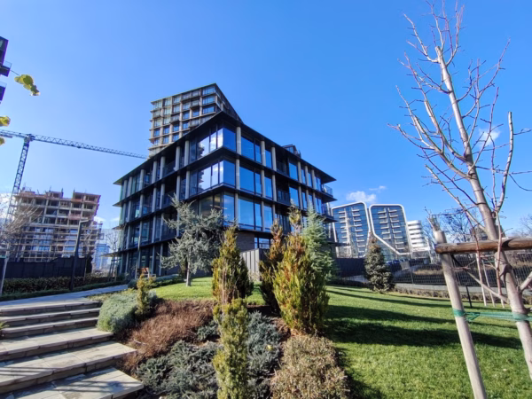 بررسی آنر مجیک 8 لایت 13 بررسی دوربین اولترا واید آنر مجیک 8 لایت در روز