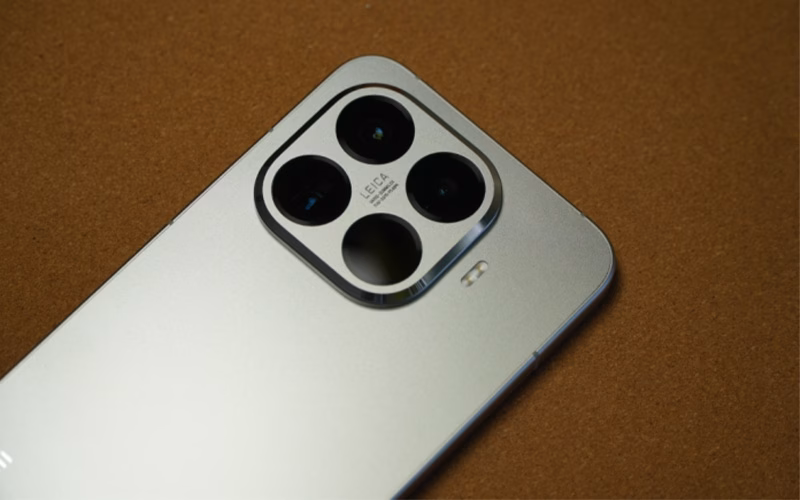 بررسی گوشی شیائومی 15T پرو 27 طراحی دوربین های گوشی شیائومی 15T پرو