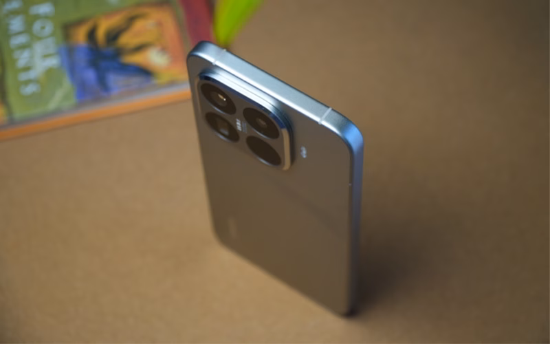 بررسی گوشی شیائومی 15T پرو 17 طراحی گوشی شیائومی 15T پرو