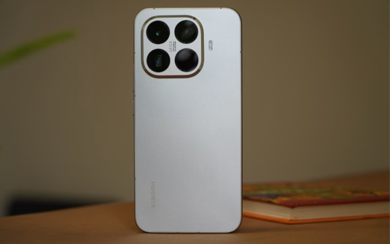 بررسی گوشی شیائومی 15T پرو 16 طراحی گوشی شیائومی 15T پرو