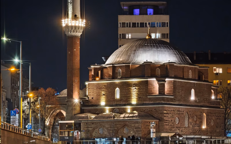 Poco F8 Pro در مقابل Poco F8 Ultra: نبرد پرچمداران اقتصادی شیائومی! 17 کیفیت دوربین ۸ مگاپیکسلی F8 Pro در شب