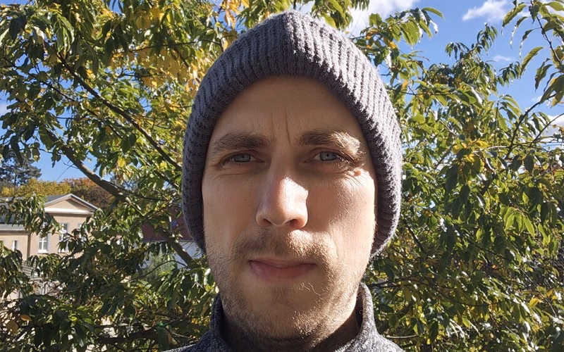 بررسی گوشی شیائومی ۱۷ 13 کیفیت سلفی گوشی شیائومی 17