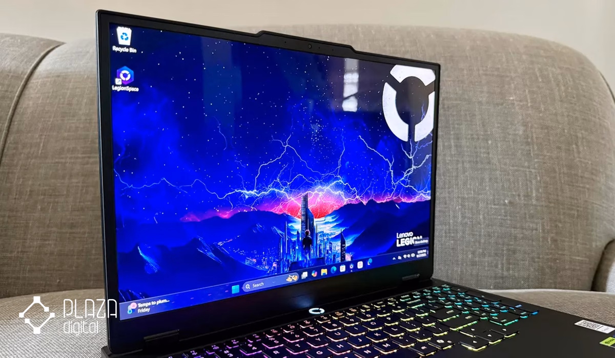 مقایسه لپ تاپ لنوو لژیون با لنوو loq 13 کیفیت نمایشگر