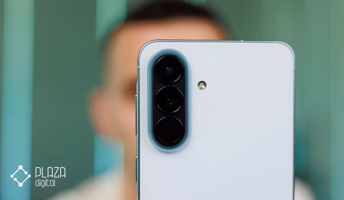 بررسی سامسونگ Galaxy A57؛ آیا این میانرده جدید سامسونگ ارزش خرید دارد؟ 16 Samsung Galaxy A57 3